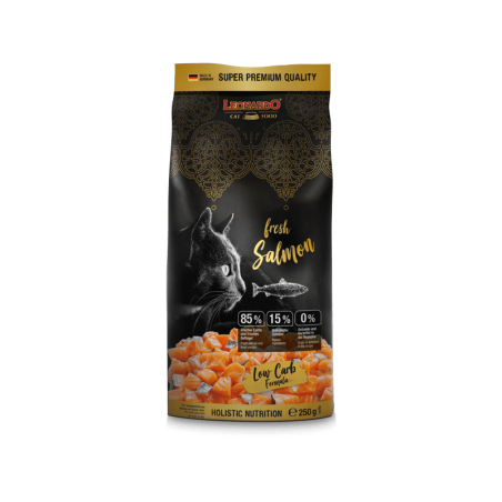 Leonardo Adult fresh salmon 250 g. - 