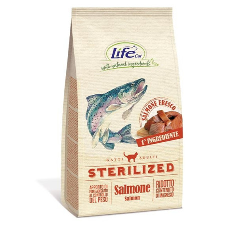 LIFE PET CARE Natural Ingredients Adult Sterilized avec Saumon 400 g.