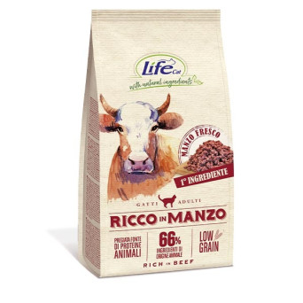 LIFE PET CARE Natürliche Inhaltsstoffe Adult Low Grain Reich an Rindfleisch 1,5 kg.