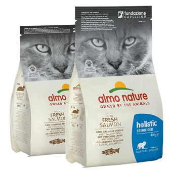 ALMO NATURE PFC Holistic Sterilized Dry Salmon and Rice 2 kg.
